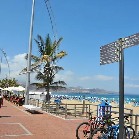 New Cozy Next To The Beach!